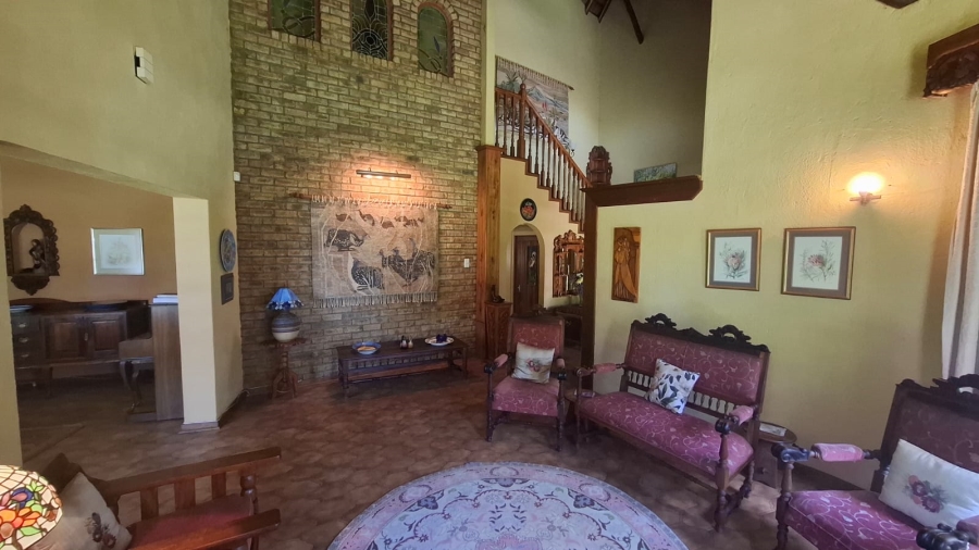 6 Bedroom Property for Sale in Mooivallei Park North West
